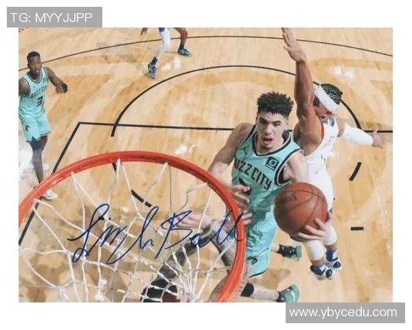 2017年勇士与黄蜂激战回顾:一场精彩的篮球对决与战术较量