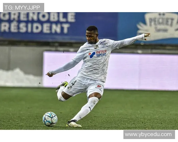 亚眠与欧塞尔激战正酣比分揭晓精彩瞬间回顾